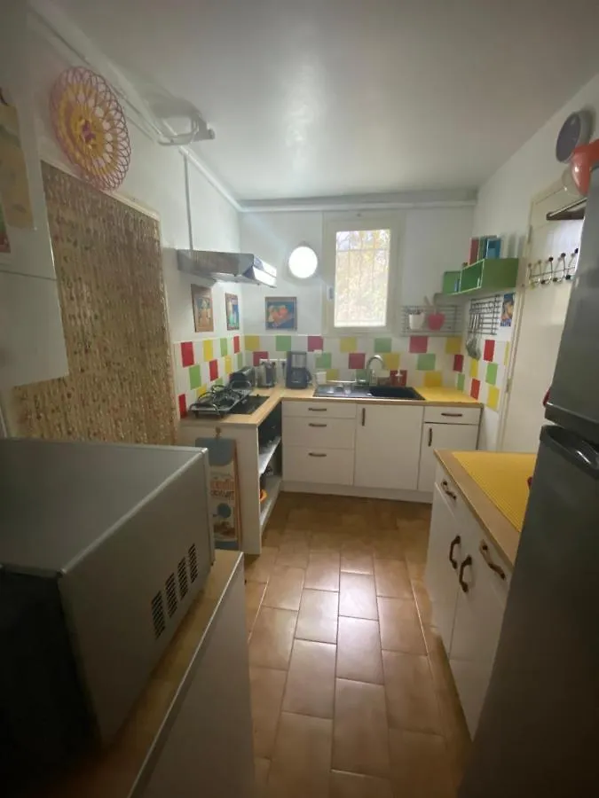 Villa Lou Gecko Йер Дом отдыха